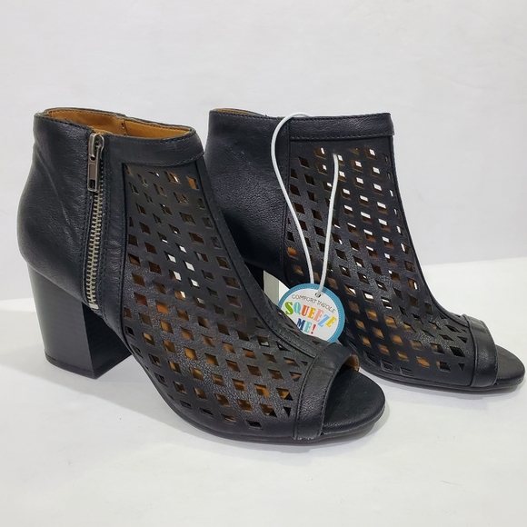 NWT JellyPop Terrence Caged Open Toe Ankle Boots 3" Heel Black Womens Size 8 - Picture 9 of 15